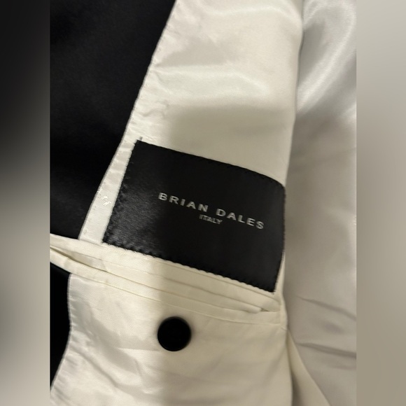 Brian Dales Men's 1 Button Tuxedo . Size 50. Cond.is V.Gd. - Picture 5 of 14